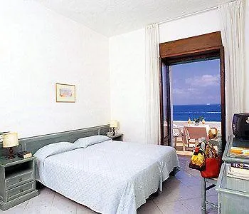 パルコ アウローラ テルメ 4*