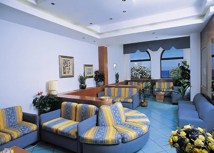 パルコ アウローラ テルメ 4* イスキア島