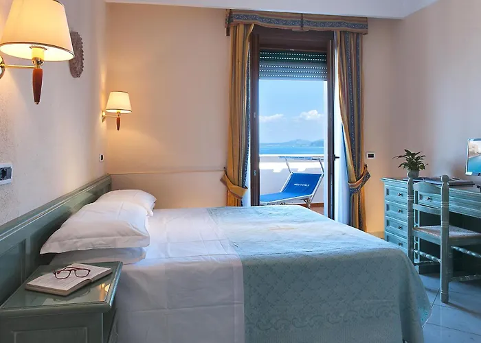 ホテル パルコ アウローラ テルメ イスキア島